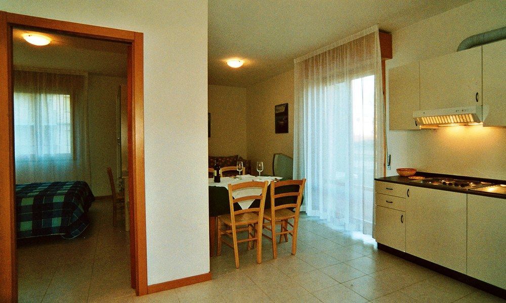 Aparthotel Costa Paradiso ลิโดอาเดรียโน ภายนอก รูปภาพ