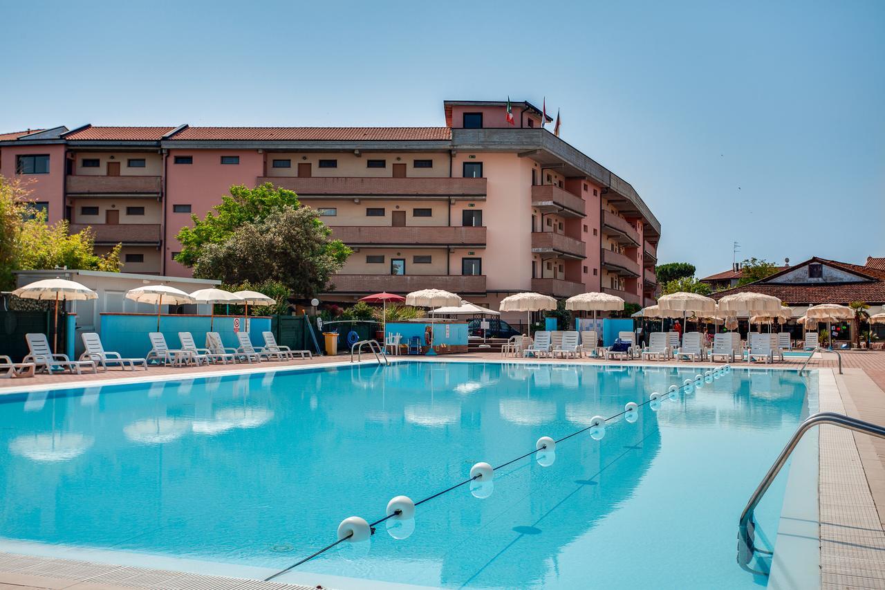 Aparthotel Costa Paradiso ลิโดอาเดรียโน ภายนอก รูปภาพ