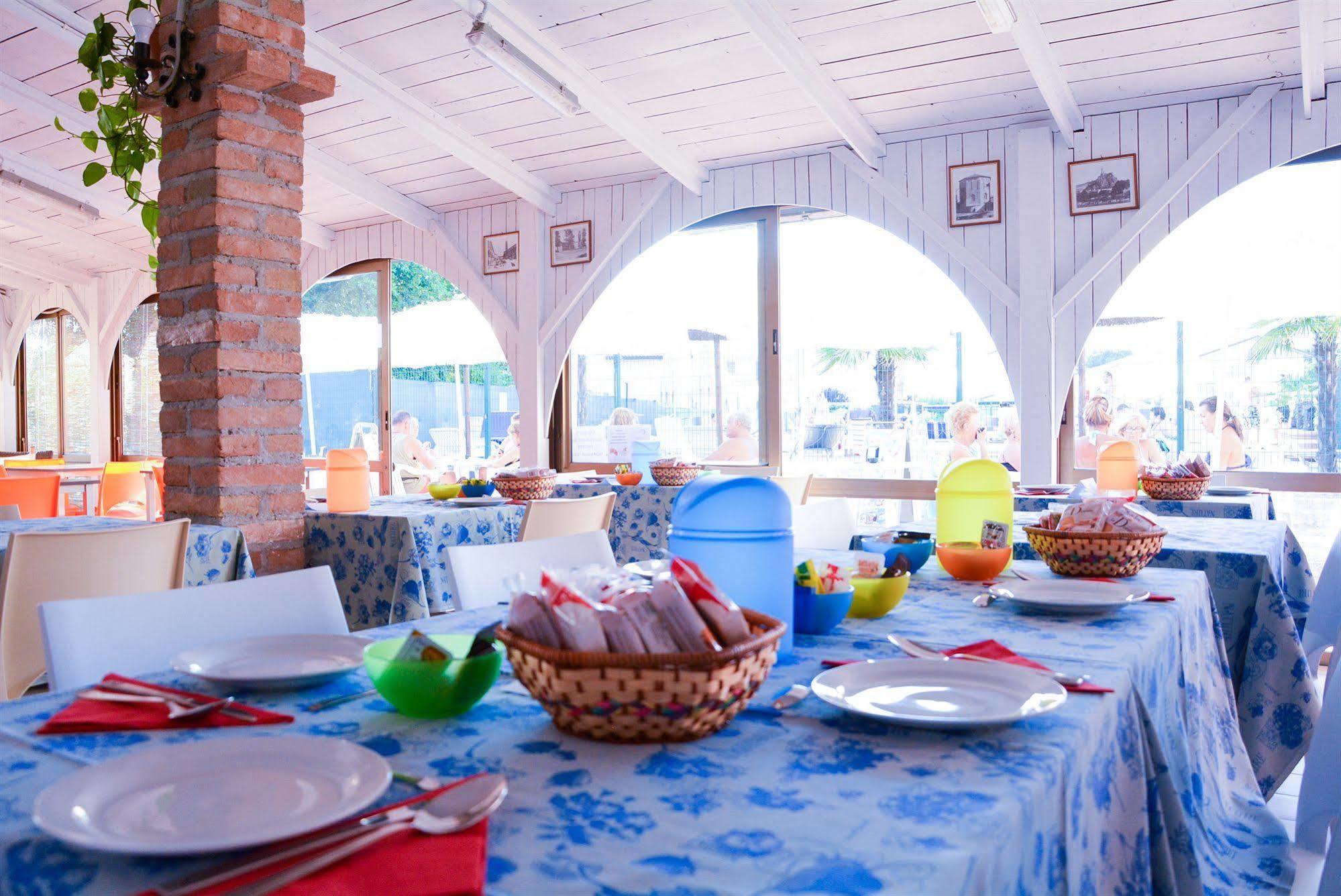 Aparthotel Costa Paradiso ลิโดอาเดรียโน ภายนอก รูปภาพ