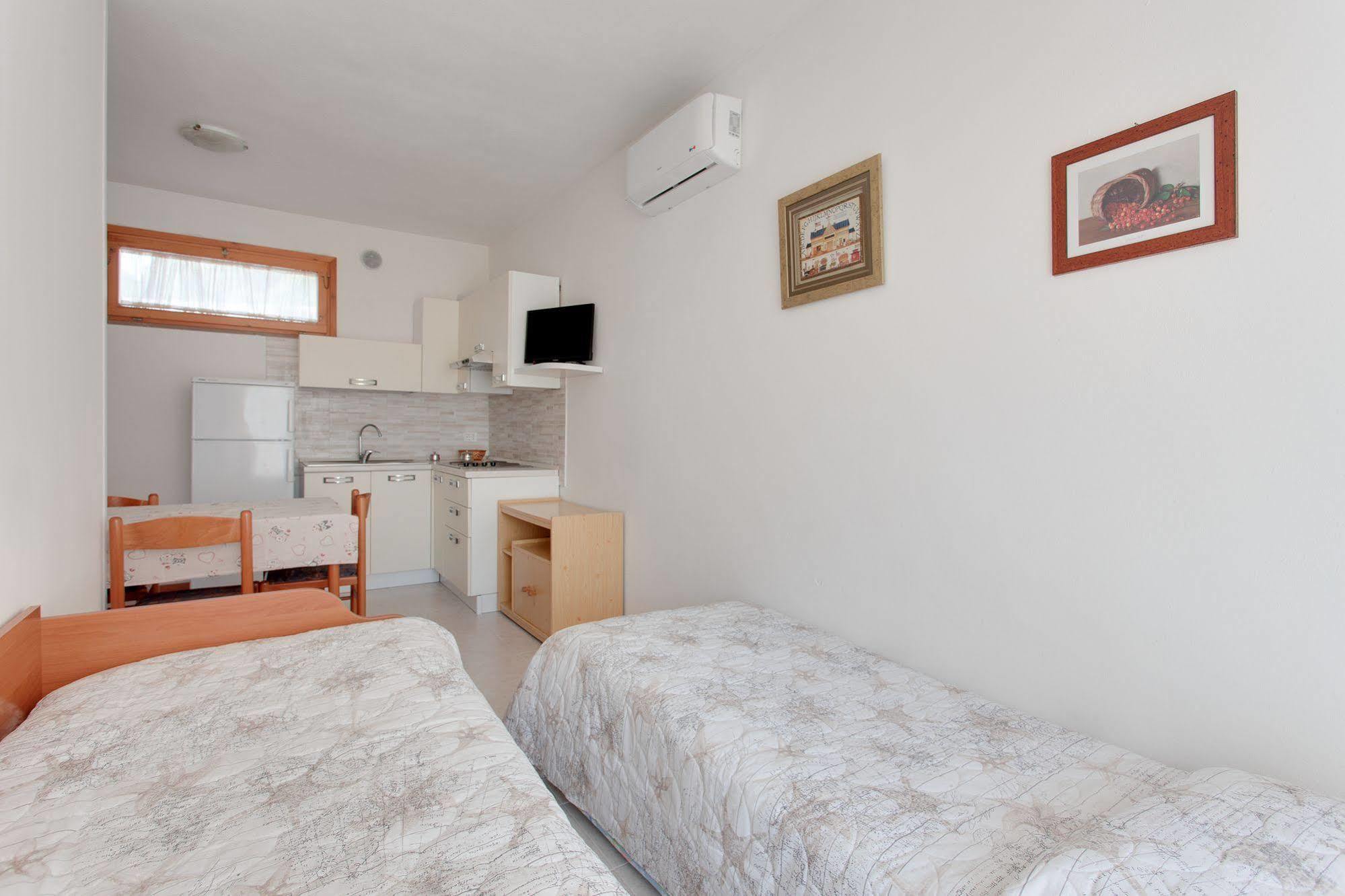 Aparthotel Costa Paradiso ลิโดอาเดรียโน ภายนอก รูปภาพ